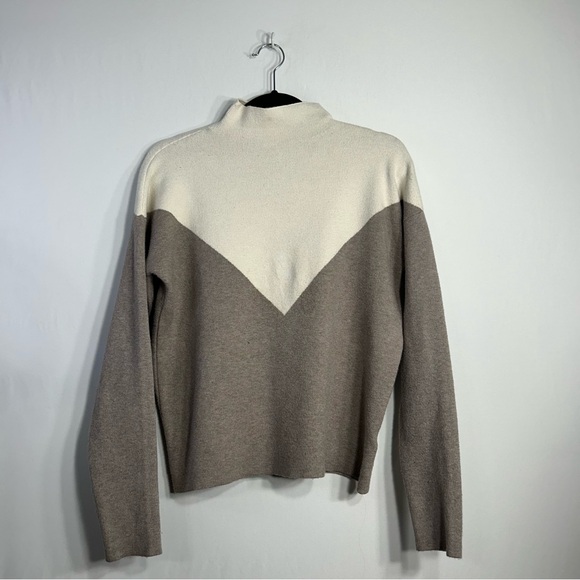 Cynthia Rowley ColorBlock Turtleneck Mockneck Contemporary Preppy Sweater Size M - Picture 2 of 14